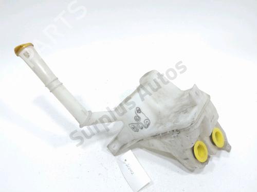 Used Windscreen washer tank MAZDA 6 Hatchback (GH) 2.0 MZR-CD (GH14) (140 hp) 31008778