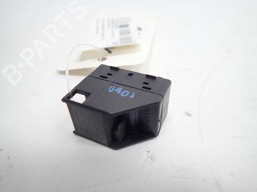 Right front window switch VW PASSAT B5.5 Variant (3B6) 1.9 TDI | BP37772709I26 - Image 2
