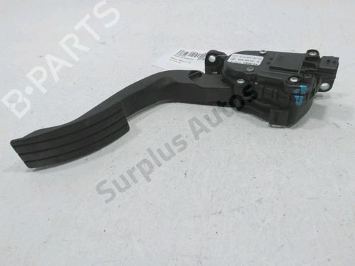 Pedal RENAULT TWINGO II (CN0_) 1.2 16V (CN04, CN0B) (75 hp) 30985072