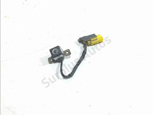 camera-kia-venga-yn-2010-2011-2012-2013-2014-2015-2016-2017-2018-2019-40059584 main image