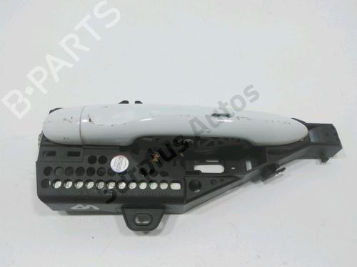 front-right-exterior-door-handle-renault-clio-iv-bh_-2012-2013-2014-2015-2016-2017-2018-2019-2020-2021-32460867 main image