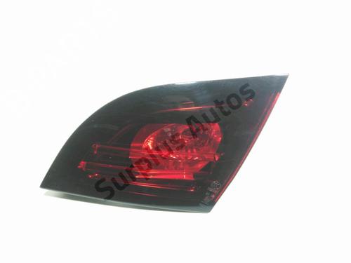 right-tailgate-light-ds-ds-4-ds-4-crossback-nx_-2015-2016-2017-2018-33333903 main image