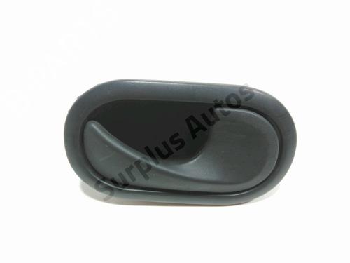 Used Front right interior door handle Front right interior door handle 29858200 29858200