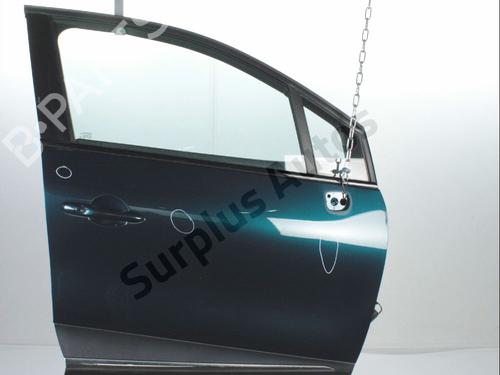 Dør højre fortil Dør højre fortil 37658573 37658573