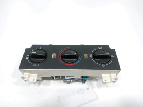Used Climate control PEUGEOT 306 Hatchback (7A, 7C, N3, N5) [1993-2003]  30988560