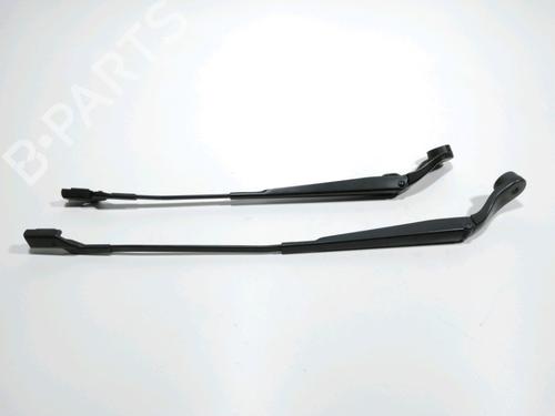 Used Front windshield wiper arm CITROËN DS5 2.0 HDi 165 (163 hp) 28271720