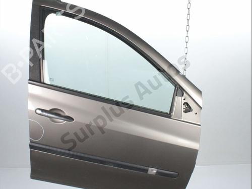 Porta frente direita Porta frente direita RENAULT CLIO III (BR0/1, CR0/1) 1.5 dCi (BR17, CR17) (86 hp) 36764819 36764819