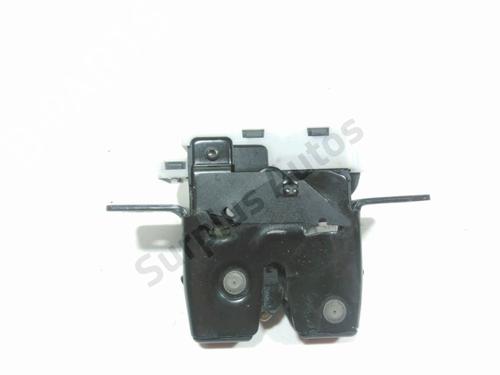 Tailgate lock RENAULT CLIO III (BR0/1, CR0/1) 1.2 16V (BR02, BR0J, BR11, CR02, CR0J, CR11) | BP29008527C101 
