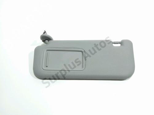 Used Left sun visor TOYOTA YARIS (_P9_) 1.3 VVT-i (SCP90_, SCP90R) (87 hp) 28836399