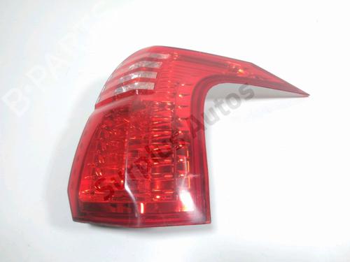 right-taillight-peugeot-5008-0u_-0e_-2009-2010-2011-2012-2013-2014-2015-2016-2017-32226703 main image