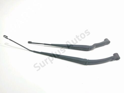 Used Front windshield wiper arm RENAULT KADJAR (HA_, HL_) 1.5 dCi 110 (HLA3) (110 hp) 28272203