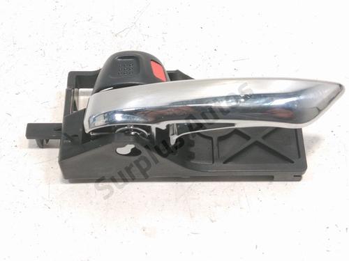 Used Rear left interior door handle Rear left interior door handle 39089300 39089300