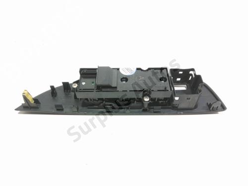 Left front window switch TOYOTA COROLLA Hatchback (_E21_, _EA1_, _EH1_) 1.8 Hybrid (ZWE211, ZWE219) | BP40060143I27 - Image 3