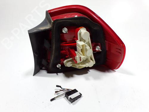 Left taillight BMW 3 (E90) 318 d | BP37788755C34 - Image 2