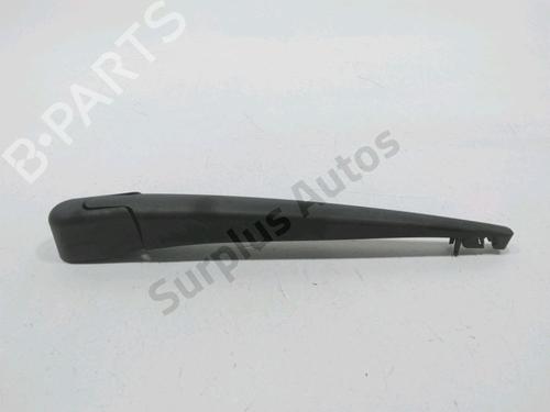 Used Rear windshield wiper arm RENAULT MEGANE III Hatchback (BZ0/1_, B3_) 1.6 dCi (BZ00, BZ12, BZ13) (130 hp) 31007421