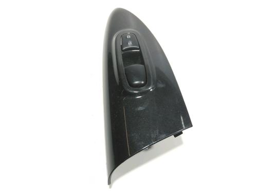 Used Right front window switch NISSAN JUKE (F15) 1.5 dCi (110 hp) 28238429