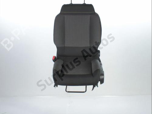 Used Left front seat CITROËN C3 III (SX) 1.5 BlueHDi 100 (SXYHYP, SXYHTU) (102 hp) 30584999