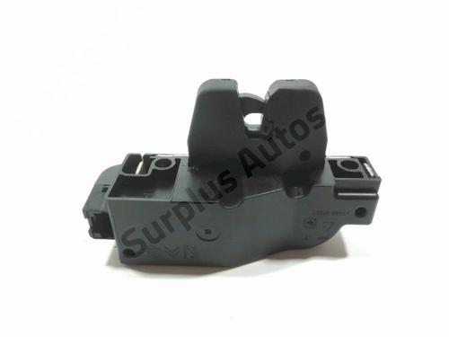 Used Tailgate lock PEUGEOT 307 CC (3B) 1.6 16V (110 hp) 28260875