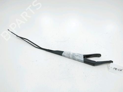 Used Front windshield wiper arm RENAULT LAGUNA III (BT0/1) 1.5 dCi (BT00, BT0A, BT0T, BT1J) (110 hp) 31007690