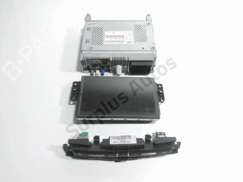 Used Radio CITROËN C3 II (SC_) 1.2 THP 110 (110 hp) 30450071