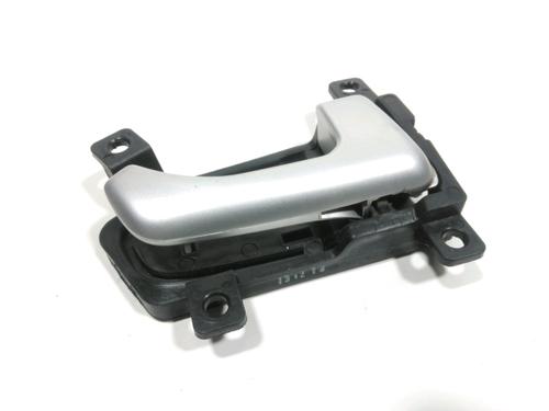 Used Front right interior door handle Front right interior door handle 37774973 37774973