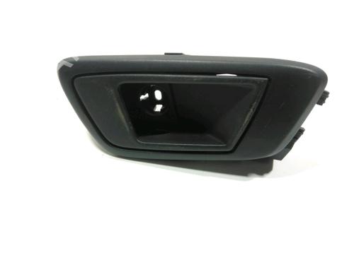 Used Rear right interior door handle Rear right interior door handle 37779745 37779745