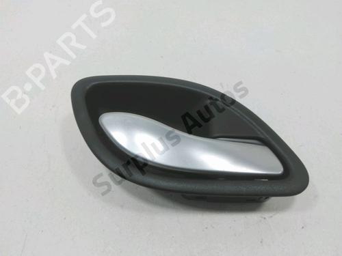 Used Rear right interior door handle Rear right interior door handle 37507125 37507125