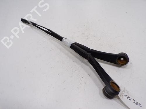 Used Front windshield wiper arm Front windshield wiper arm 37789932 37789932