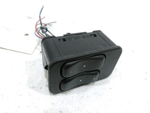 Fensterheberschalter links vorne für OPEL MERIVA A MPV (X03) 1.6 16V (E75) (100 hp) 30998977