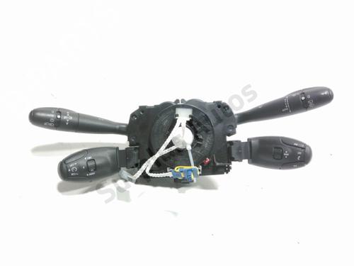 steering-wheel-controls-citroen-c3-picasso-sh_-2008-33034256 main image