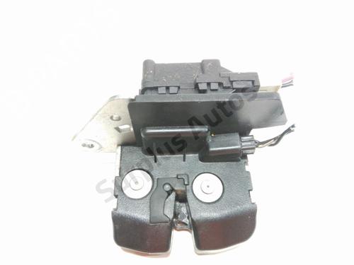 Used Tailgate lock Tailgate lock LANCIA MUSA (350_) 1.4 (350.AXA11, 350.AXA1A) (95 hp) 40214372 40214372