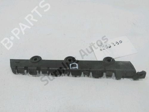 Used Rear bumper bracket Rear bumper bracket 37585681 37585681