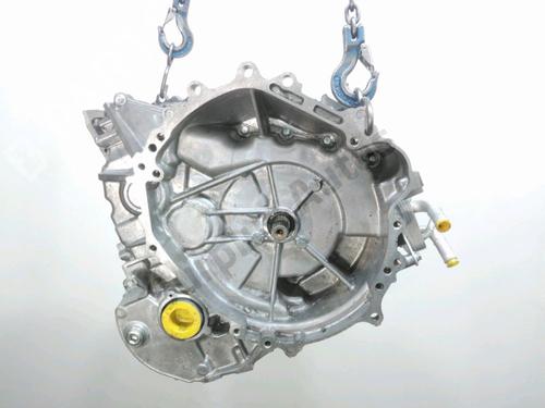 Used Gearbox Gearbox TOYOTA YARIS CROSS (MXP_) 1.5 Hybrid (MXPJ10) (116 hp) 39737293 39737293