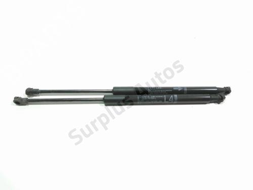 Used Tailgate lift support TOYOTA YARIS (_P13_) 1.5 Hybrid (NHP130_, NHP130) (101 hp) 28261454