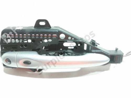 front-left-exterior-door-handle-renault-clio-iv-bh_-2012-2013-2014-2015-2016-2017-2018-2019-2020-2021-39195251 main image