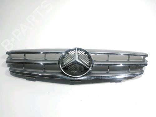 Used Grille MERCEDES-BENZ CLK (C209) CLK 220 CDI (209.308) (150 hp) 28235466