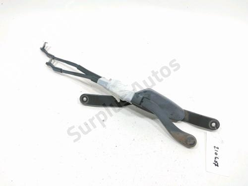 Used Front windshield wiper arm Front windshield wiper arm 31007889 31007889
