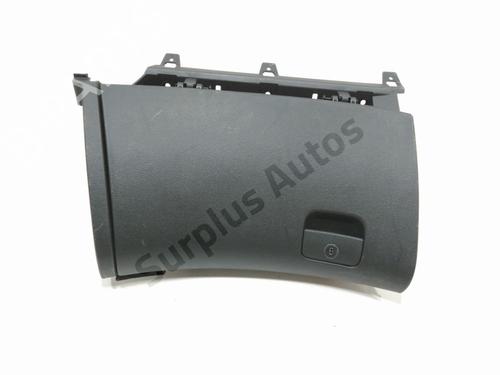 Used Glove box HYUNDAI i30 (FD) 1.4 (109 hp) 30991755