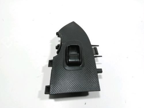 Used Right front window switch Right front window switch 28238403 28238403