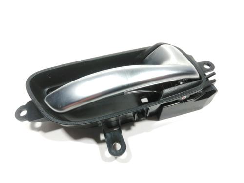 Used Rear right interior door handle Rear right interior door handle RENAULT KOLEOS II (HC_) 2.0 dCi 175 4WD (177 hp) 28252423 28252423
