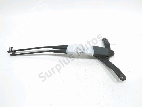 Used Front windshield wiper arm Front windshield wiper arm 37790134 37790134