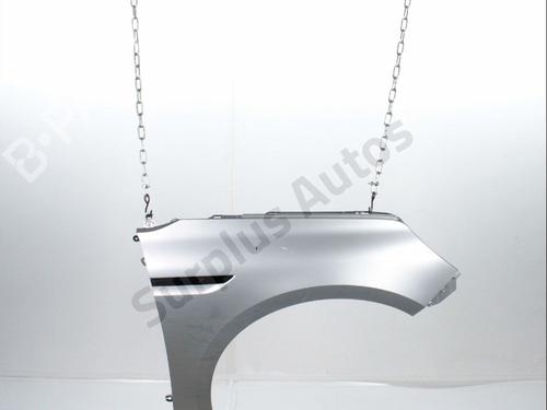 right-front-fenders-renault-megane-iv-grandtour-k9amn_-2016-37585581 main image