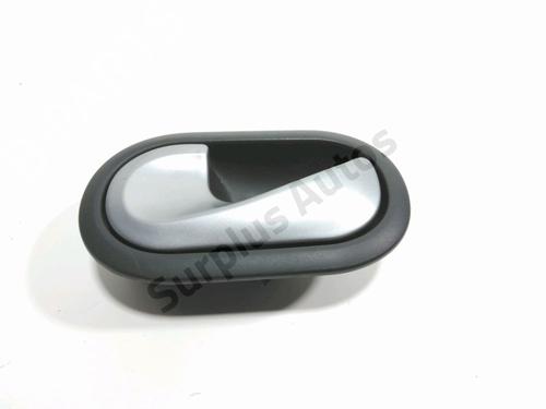 Used Front left interior door handle RENAULT CLIO III (BR0/1, CR0/1) 1.5 dCi (75 hp) 30269317