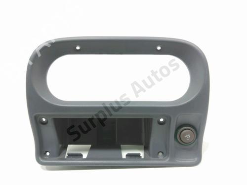 Used Electronic module RENAULT TWINGO I (C06_) 1.2 (C066, C068) (58 hp) 31845867