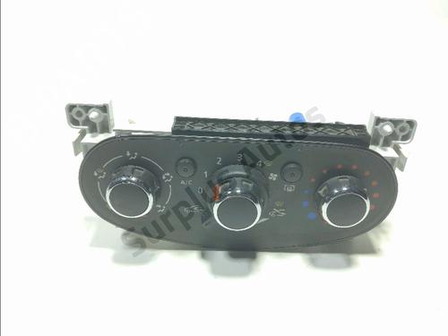 climate-control-dacia-duster-hs_-2010-2011-2012-2013-2014-2015-2016-2017-2018-39259962 main image