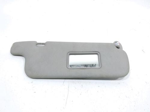 Used Right sun visor Right sun visor TOYOTA YARIS (_P1_) 1.3 (SCP12_, SCP13_, SCP12R, SCP13R) (87 hp) 31180890 31180890