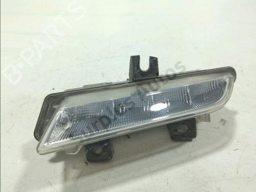 left-daytime-light-renault-clio-iv-bh_-2012-2013-2014-2015-2016-2017-2018-2019-2020-2021-40465243 main image