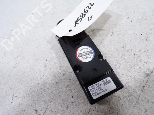 Left front window switch BMW 5 Touring (E61) 530 xd | BP37777967I27 - Image 2