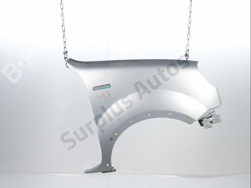 Used Right front fenders Right front fenders 38082650 38082650
