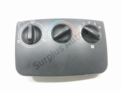 AC-Styringsenhed/Manøvreenhed FORD FIESTA Box Body/MPV (J5_, J3_) 1.8 D (60 hp) 31285434